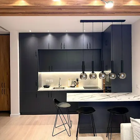 Eka Luxury Center Apartmán *